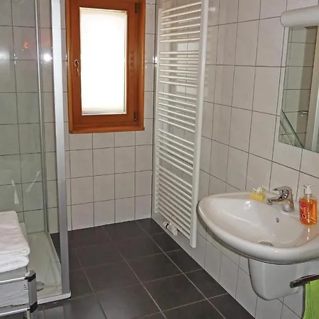 Stunning In Hersdorf With 4 Bedrooms And Wifi Vakantiehuis *